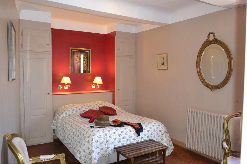 Hotellerie De L'Esplanade Rians  Kamer foto