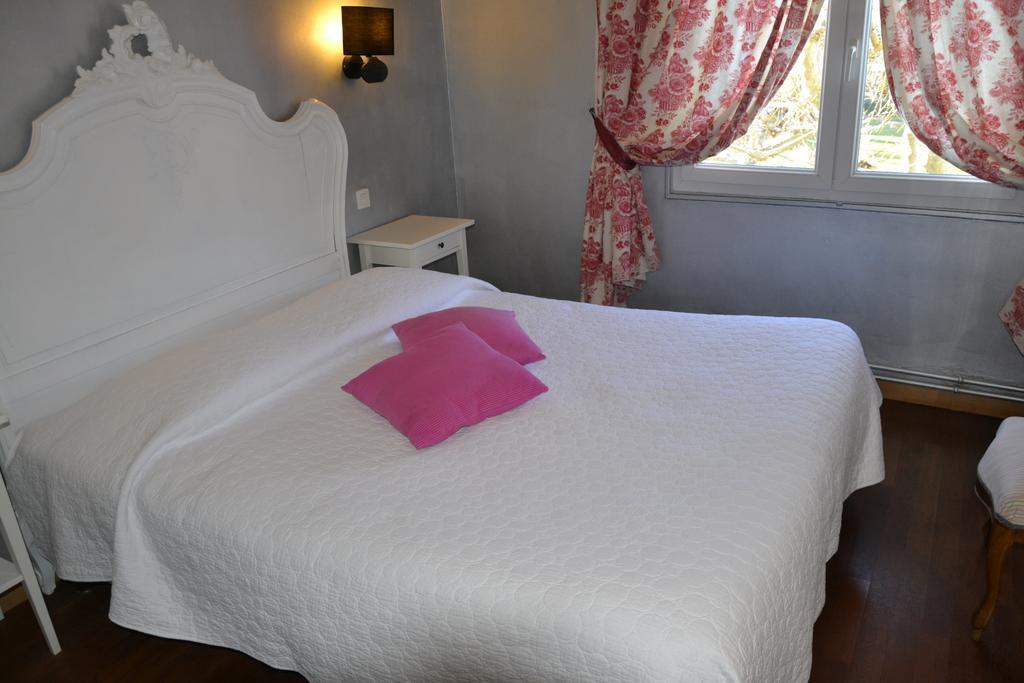Hotellerie De L'Esplanade Rians  Kamer foto