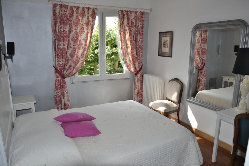 Hotellerie De L'Esplanade Rians  Kamer foto